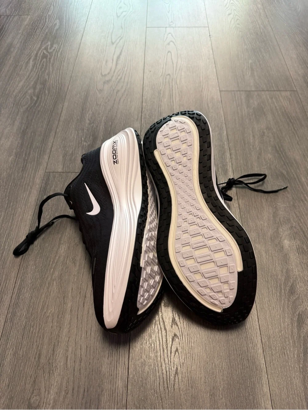 Men’s Size 14 WIDE Nike Vomero Plus Black White Wide Running Shoes IH3251-120